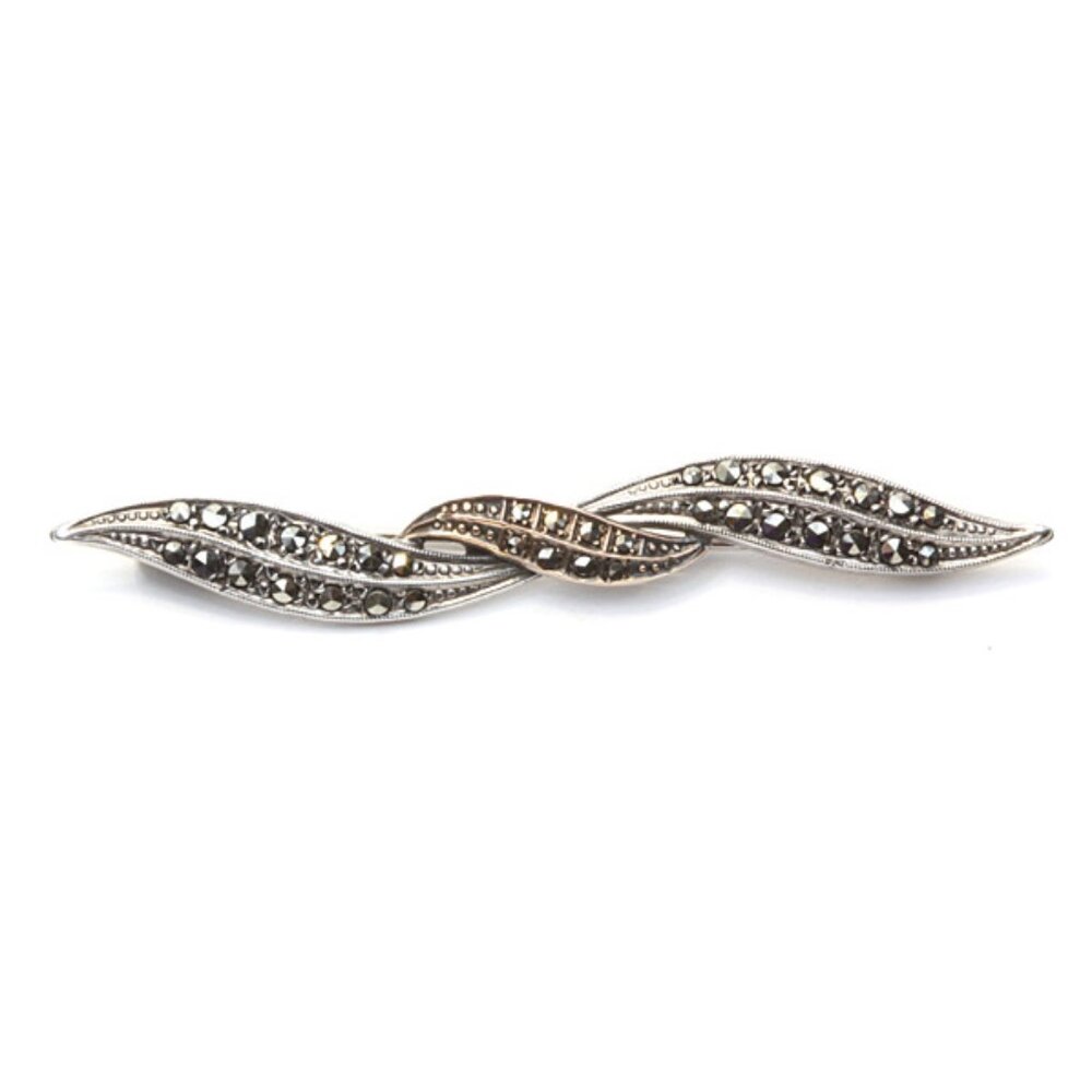 Vintage Mid Century Sterling Silver Marcasite Brooch Depicting Intertwined Leaf